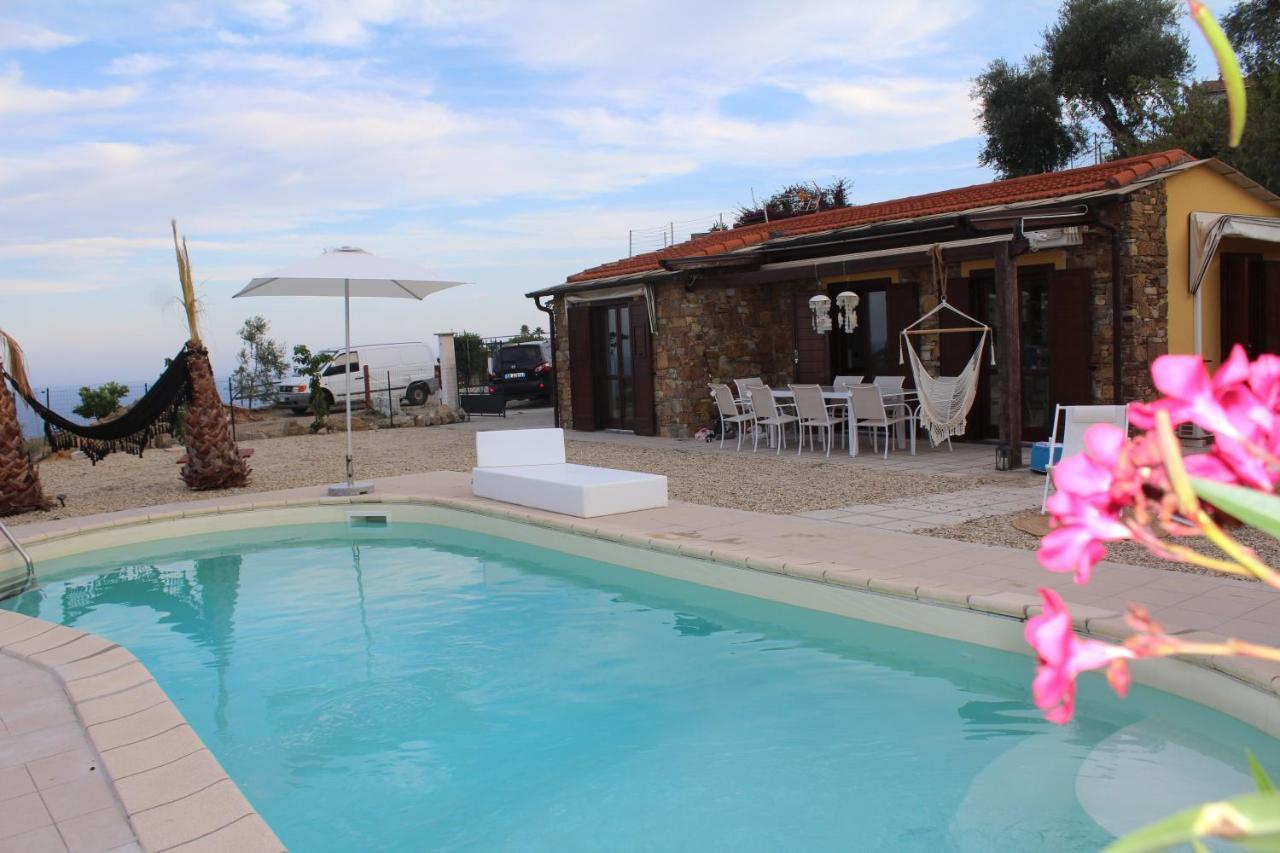 Villa Clicla - Pool, Sea,Hommock Swing And Laziness Imperia Eksteriør bilde
